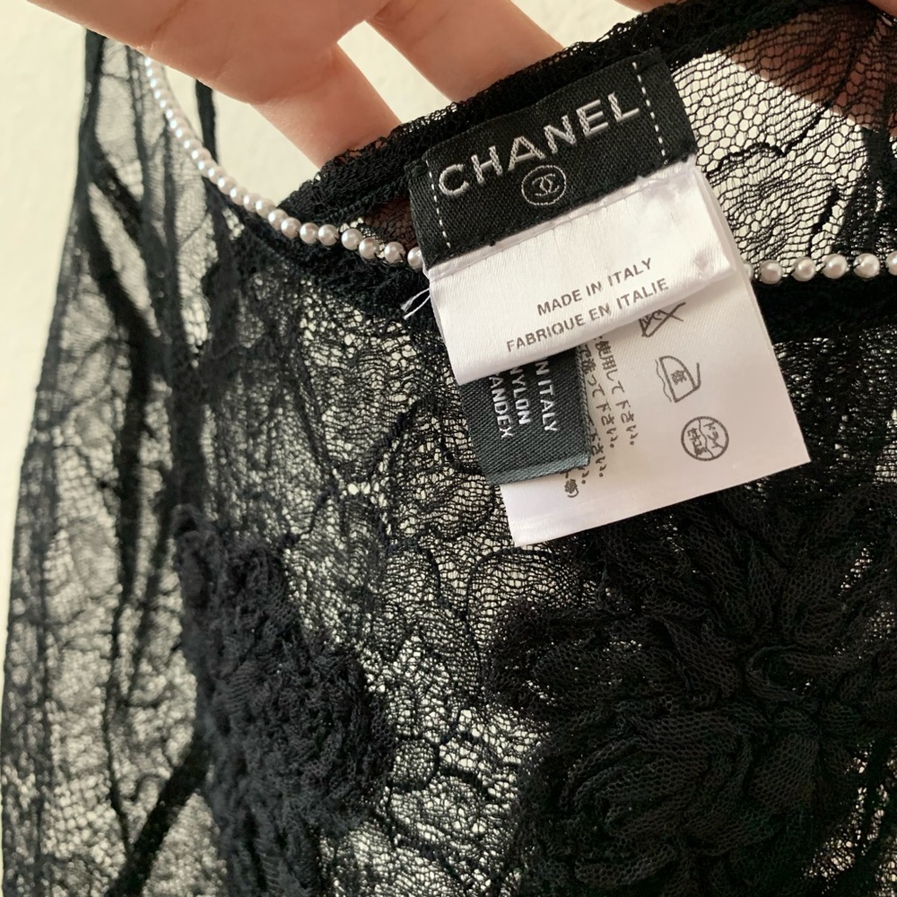 NEW Chanel lace pearl embroidered top - Picture 14 of 16